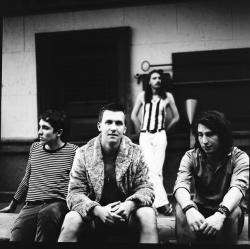 Фотография Вторые Брюки